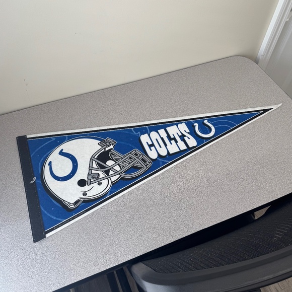Indianapolis Colts Pennant Flag - Picture 1 of 8
